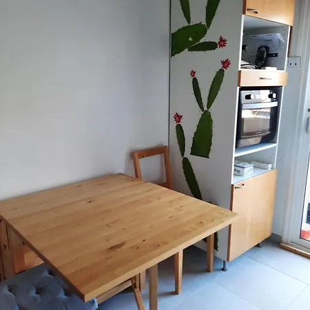 Appartement Au Cap D Agde En Bord De Mer
