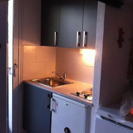 Appartement Au Cap D Agde En Bord De Mer *